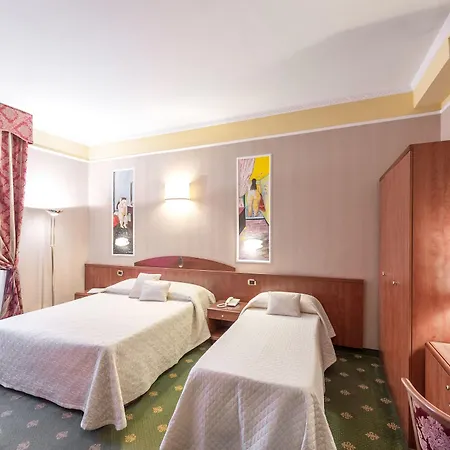 Hotel Puccini 4*