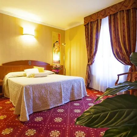 Boutique Puccini מונטה קטיני טרמה